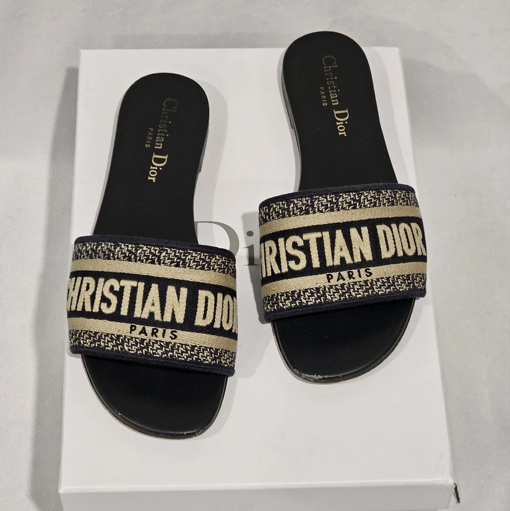 Christian Dior Dway Slides in size 37.5 - Picture 6 of 6